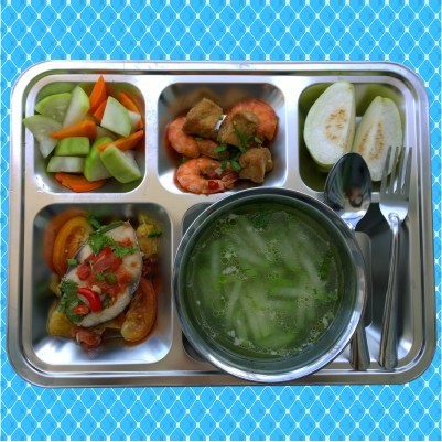 Tôm đậu hũ - cá ngừ kho ngọt